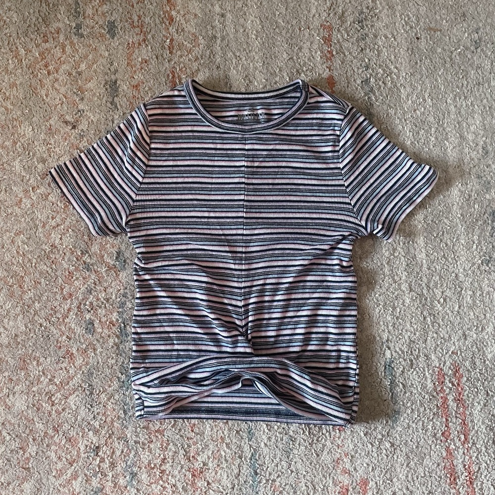 HOLLISTER Colorful Striped Cropped Shirt